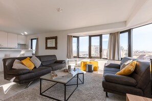 Apartment | 3 bedrooms, Internet - Spacious Modern sea View Apartment With Garage (Ostend)