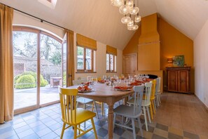 5 habitaciones y acceso a internet 