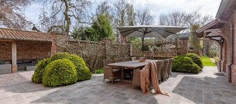 Huyze Termote - Prime Villa With Wonderful Garden