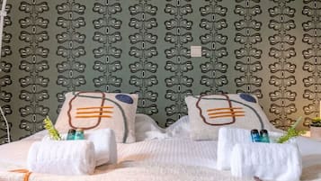 Apartment, Accessible | 2 bedrooms, desk, Internet