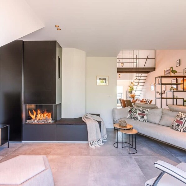 3 bedrooms, Internet - Beautiful High Quality Duplex Apartment (De Haan)