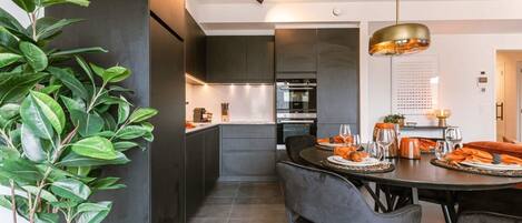 公寓 | 2 間臥室、網路服務