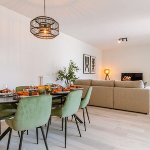 Apartment | 2 bedrooms, Internet - Beautiful Apartment With Parking Close to the sea (Ostend)