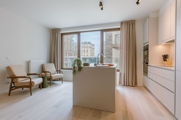 Apartment - Beautiful Apartment With Parking Close to the sea (Ostend)