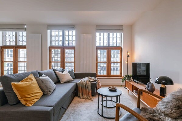 Apartment | 1 bedroom, Internet - Stunning Apartment at the Grand Market of Antwerp (Antwerp)