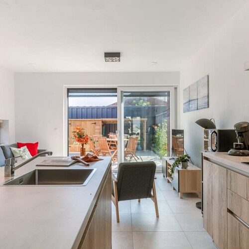 Family-friendly House With Sunny Terrace and Garden