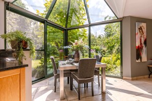 Villa | 4 bedrooms, Internet - Villa De Hertsbergier (Wingene)