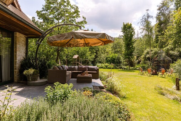 Villa | 4 bedrooms, Internet