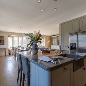 3 bedrooms, Internet - Beautiful and Authentic Apartment Nearby the Beach (De Haan)