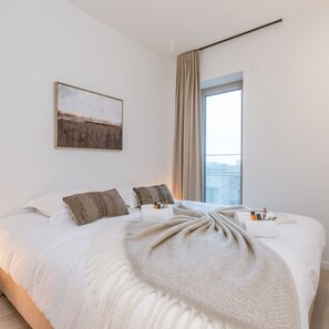2 bedrooms, Internet - Beautiful Apartment With Terrace and Parking (Ostend)