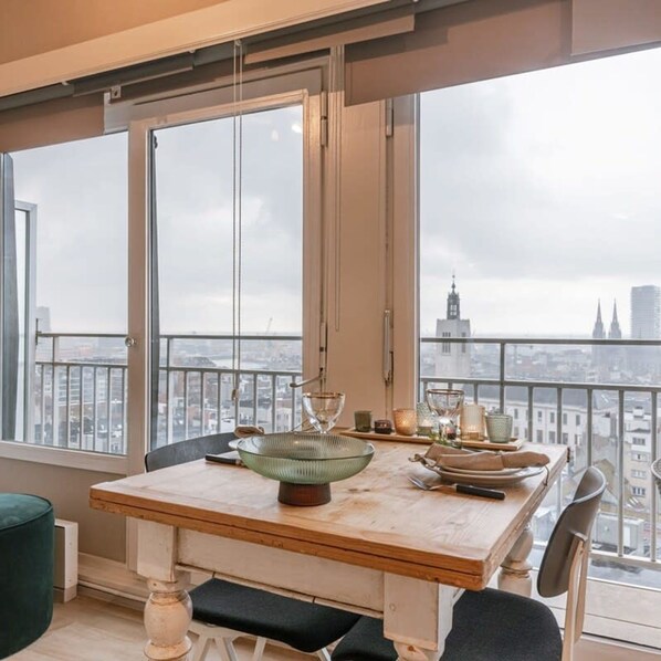 Studio | Internet - Bright Studio Near the Beach (Ostend)