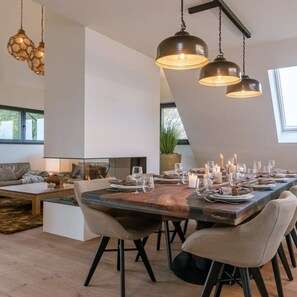 อพาร์ทเมนท์ | 3 ห้องนอน, อินเทอร์เน็ตความเร็วสูง