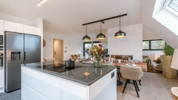 3 habitaciones y acceso a internet