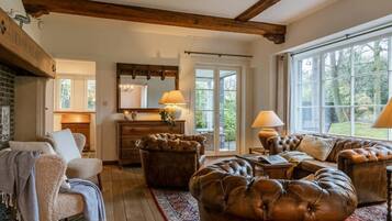 Villa | 4 slaapkamers, snel internet