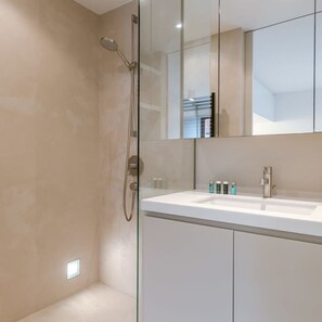 Apartamento | 2 dormitorios y Internet