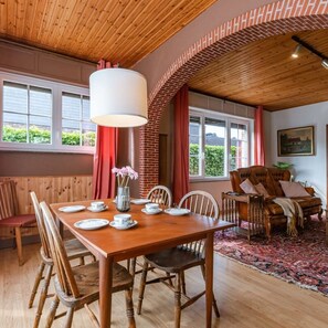 House | 3 bedrooms, Internet - Charming House With Terrace (Bruges)