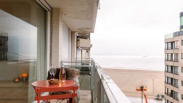 Apartment | 2 bedrooms, Internet