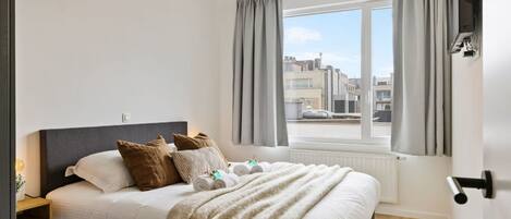 2 bedrooms, Internet