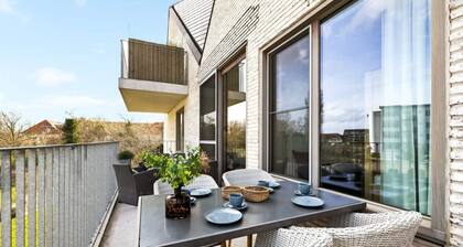 Apartment With Natural Swimming Pool