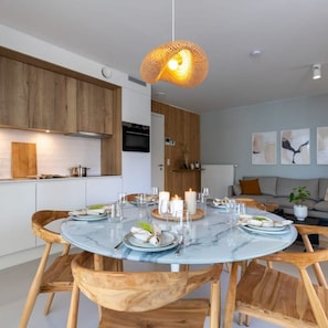 Apartment | 2 bedrooms, Internet - Queen at Sea Modern 2 Bedroom Apartement (Ostend)