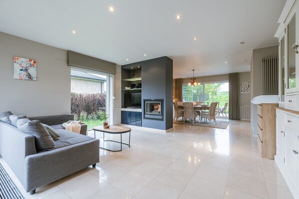 House | 3 bedrooms, Internet