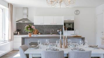 Apartment | 3 bedrooms, Internet