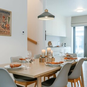 House | 3 bedrooms, Internet - Spacious House Close to the Beach (Ostend)