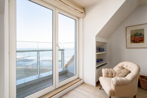 Appartement, accessible aux personnes à mobilité réduite | Bureau, Internet