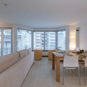 Apartment - Modern and Spacious Apartment With Terrace (Knokke-Heist)