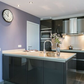 Apartment - Spacious Apartment With Lateral sea View (Blankenberge)