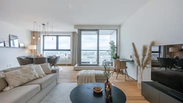 Apartment | 2 bedrooms, desk, Internet