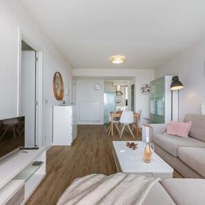 公寓 | 1 間臥室、網路服務