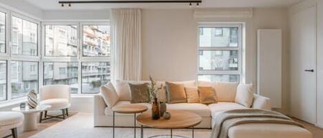 3 bedrooms, Internet