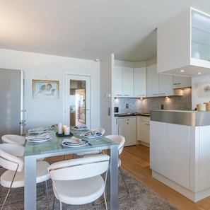 Apartment | 2 bedrooms, Internet - Apartment With Stunning sea View in Middelkerke (Middelkerke)