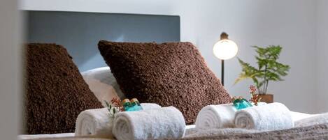 2 bedrooms, Internet