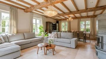 House | 5 bedrooms, Internet