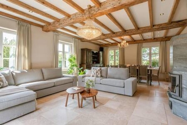 Villa | 5 Schlafzimmer, Internetzugang