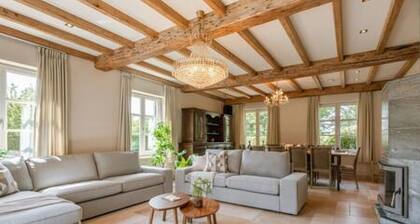 Quiet and Authentic Vacation Property With Pond