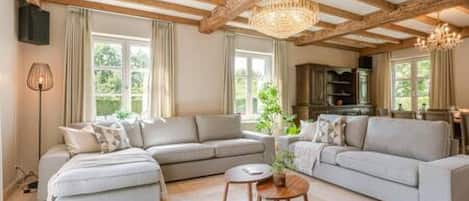 5 habitaciones y acceso a internet