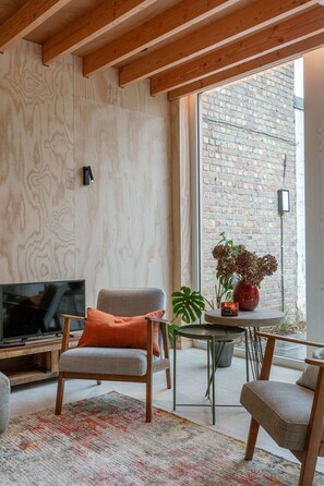 3 bedrooms, desk, Internet - BE BRG Kerk 54 in Damme (Damme)