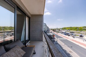 Apartment | 2 bedrooms, Internet - Bright Apartment With Parking Near the Beach (Bredene)