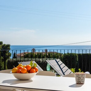 Villa | 5 bedrooms, desk, Internet - Relax in Luxury at This Stunning Seaside Villa (Calpe)