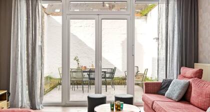 Spacious House With 3 Terraces