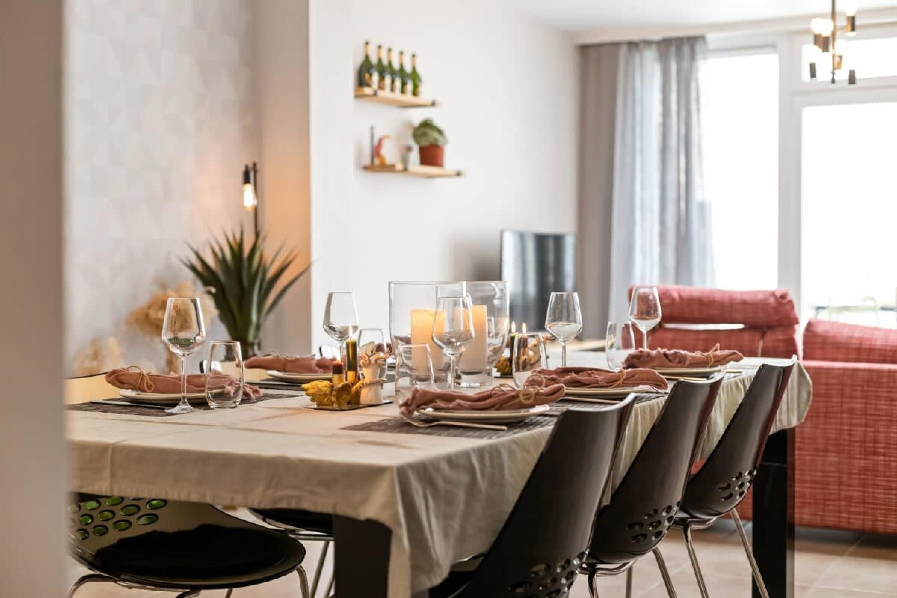 Hus | 3 soverom, skrivebord og internett