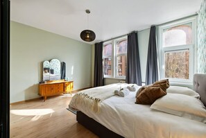 Hus | 3 soverom, skrivebord og internett