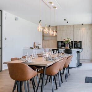 Villa, toegankelijk voor mindervaliden | 4 slaapkamers, een bureau, snel internet