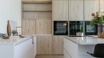 Villa, toegankelijk voor mindervaliden | 4 slaapkamers, een bureau, snel internet