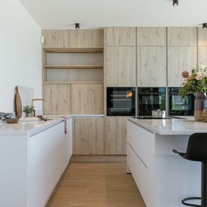 Villa, toegankelijk voor mindervaliden | 4 slaapkamers, een bureau, snel internet