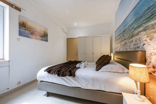 Spacious Apartment With Terrace in Ostend