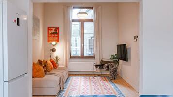 House | 3 bedrooms, desk, Internet